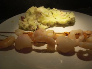 Brochettes de crevettes aux litchis